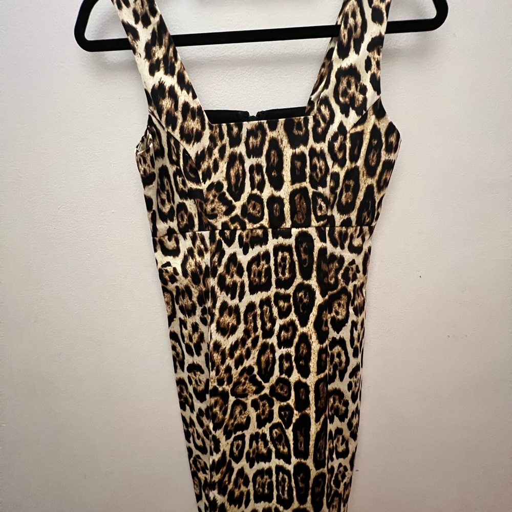 Like New Alice + Olivia Sz 0 Leopard print mini dress